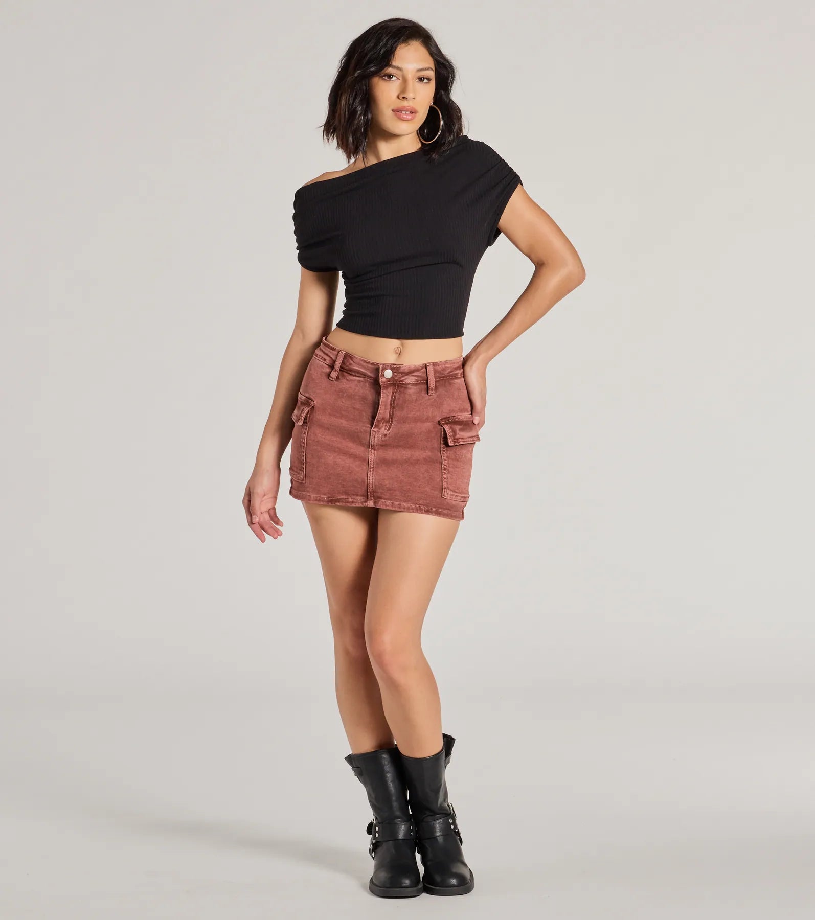 Raise the Bar Mid Rise Cargo Skort